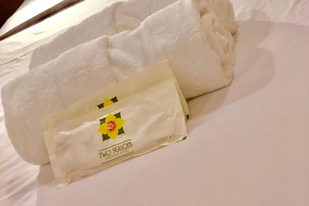 1 habitación, insonorización, wifi gratis y ropa de cama