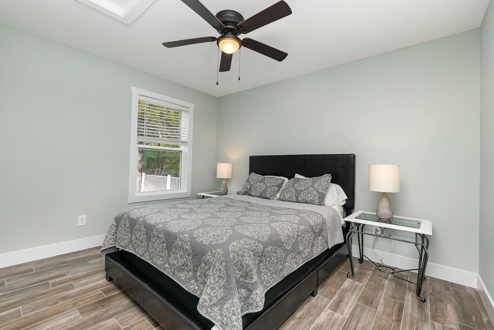 Bright Lake House Retreat-7 miles from Ark