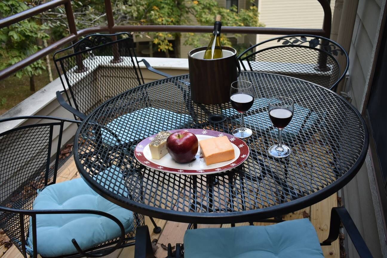 3bed/3bath at Dobie-Slope views and family friendly! Spring/summer rates!