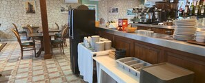 Desayuno buffet todos los días (con cargo)