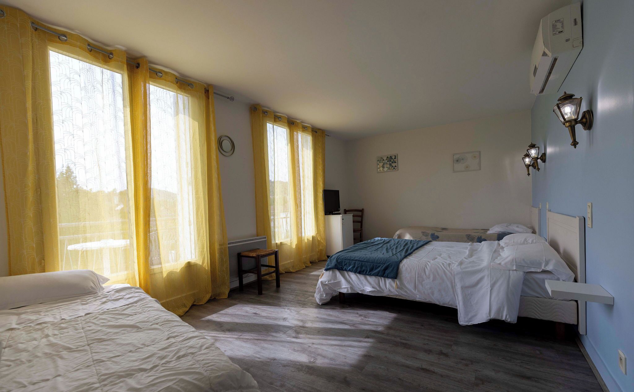Chambre Quadruple | Minibar, chambres insonorisées, Wi-Fi gratuit, draps fournis