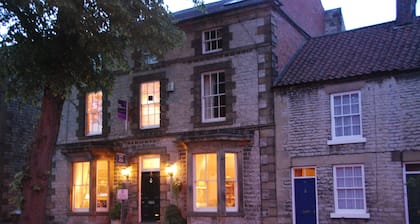 Cawthorne House