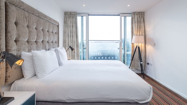 Two- Bedroom Apartment - Kenny Apartment  Austin David Apartments (London)