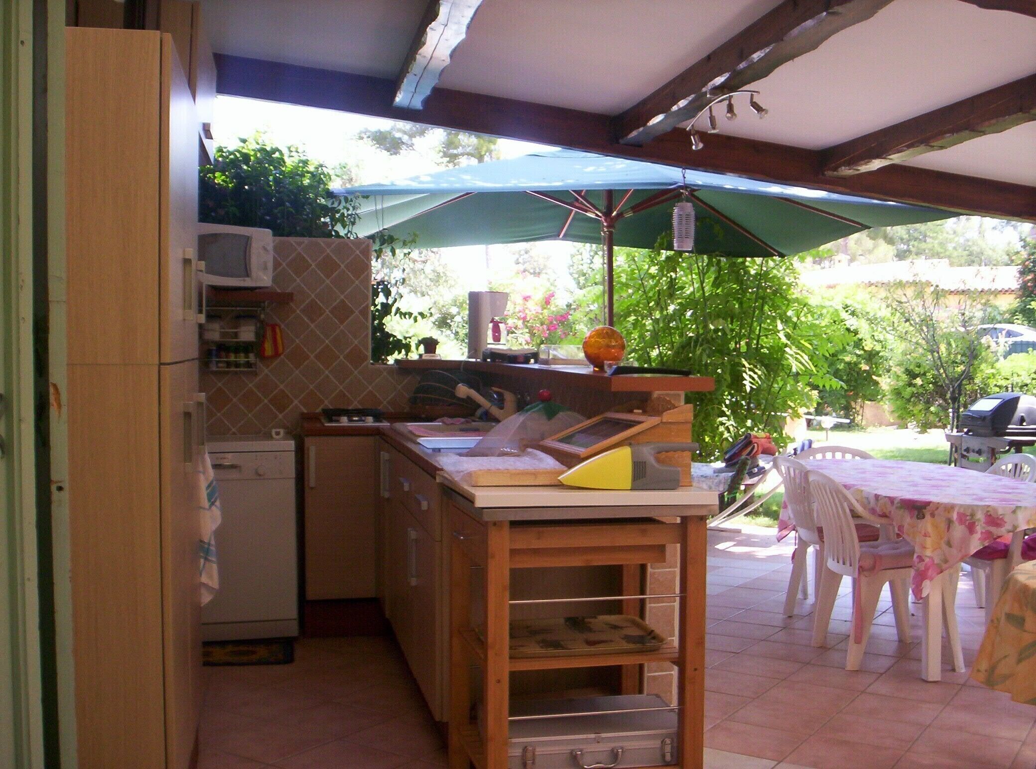 2 bedrooms upstairs in a house with swimming pool