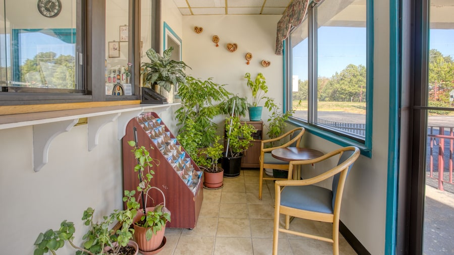 Travelers Inn By OYO, Templeton VA