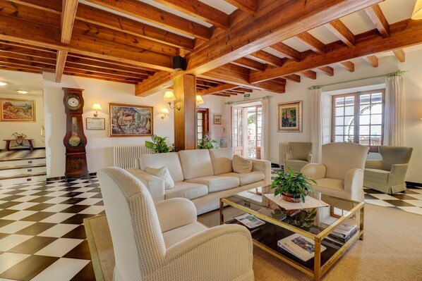 منطقة الجلوس في الردهة