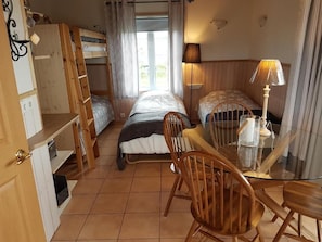 Family Room, Private Bathroom - Eyjasól Cottages (Bláskógabyggd)
