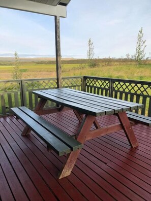 Porch - Eyjasól Cottages (Bláskógabyggd)
