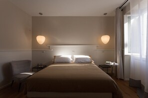 Double Room, Balcony | Desk, blackout drapes, soundproofing, iron/ironing board - Casa degli Orefici (Campobasso)