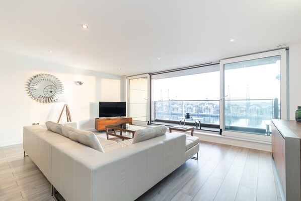 Two-Bedroom Apartment | Living area - Waterside Bliss Austin David Apartments (London)