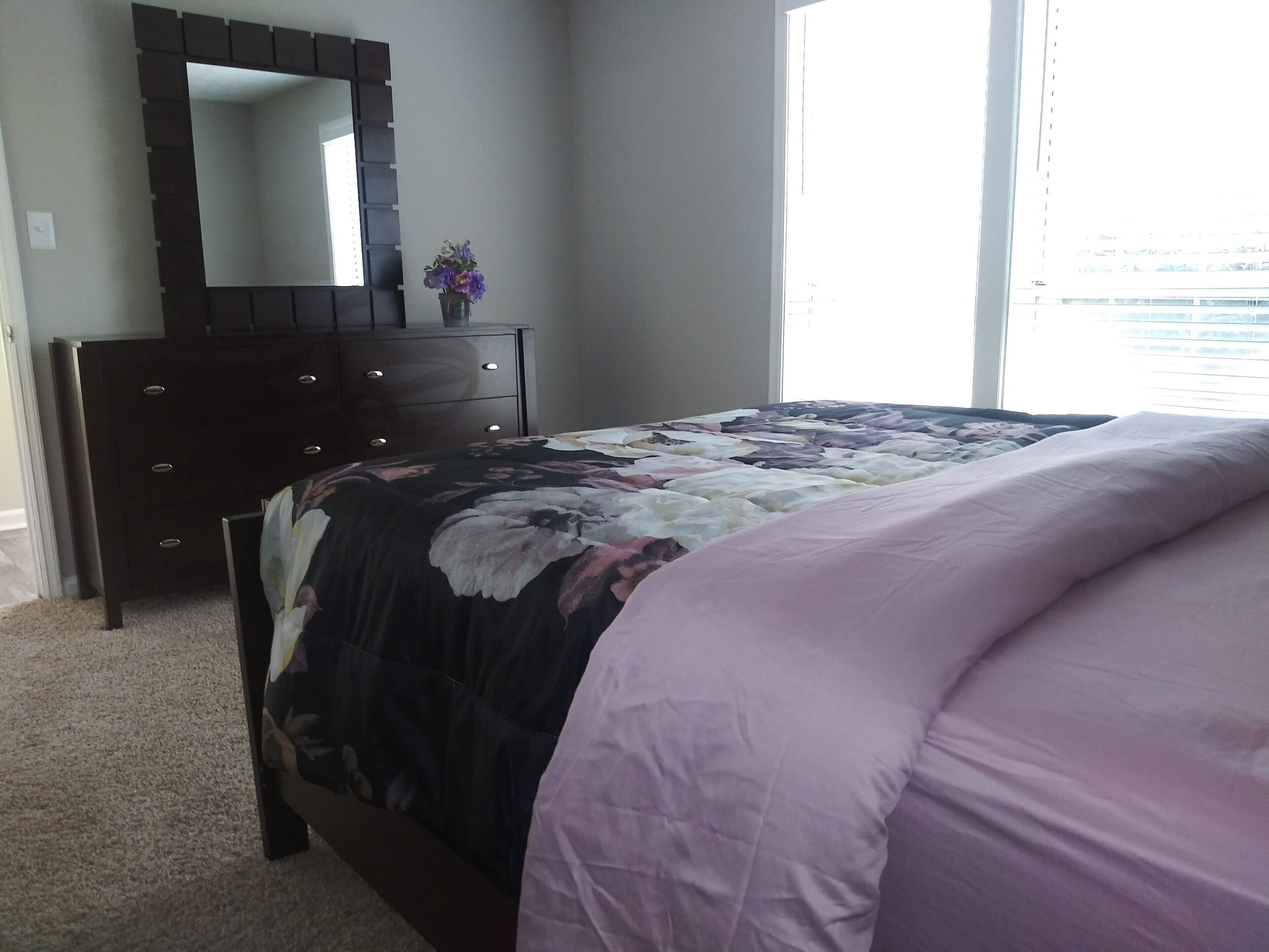 Cozy 2 bed 2.5bath.1.5 miles from braves stadium