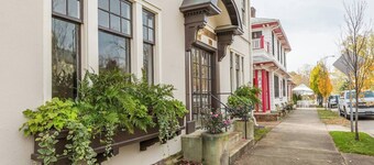 Renowned historic home downtown/across from park