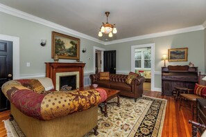 تلفزيون، مدفأة