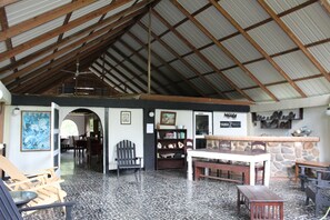 Reception - Nabitunich (San Ignacio)