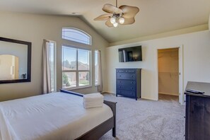5 bedrooms, iron/ironing board, WiFi, bed sheets - Mountain view deck HotTub Theater in BridlePass CO (Colorado Springs)