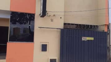 Fachada da propriedade