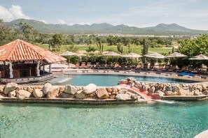 Outdoor pool - Relaxing Suite + Gym + Pool (Cabo San Lucas)