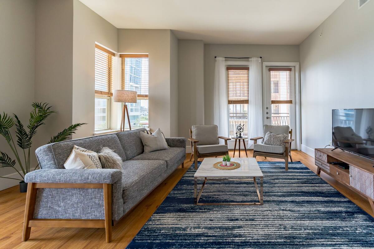 Loft Deluxe, 2 camere da letto | Area soggiorno | TV 45 pollici con canali digitali, Netflix, servizi in streaming