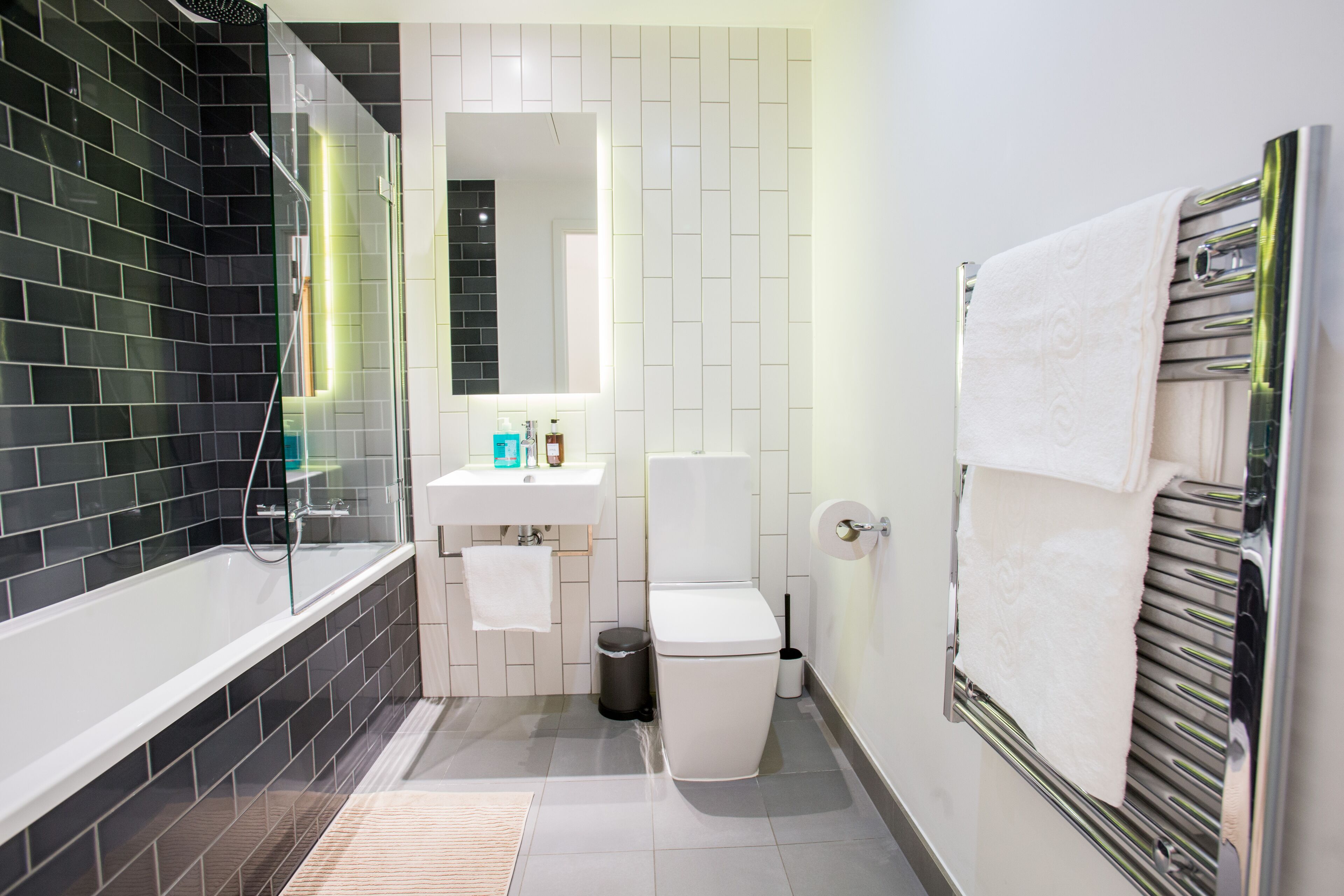 Amazing Apart. -City Airport and Excel 2