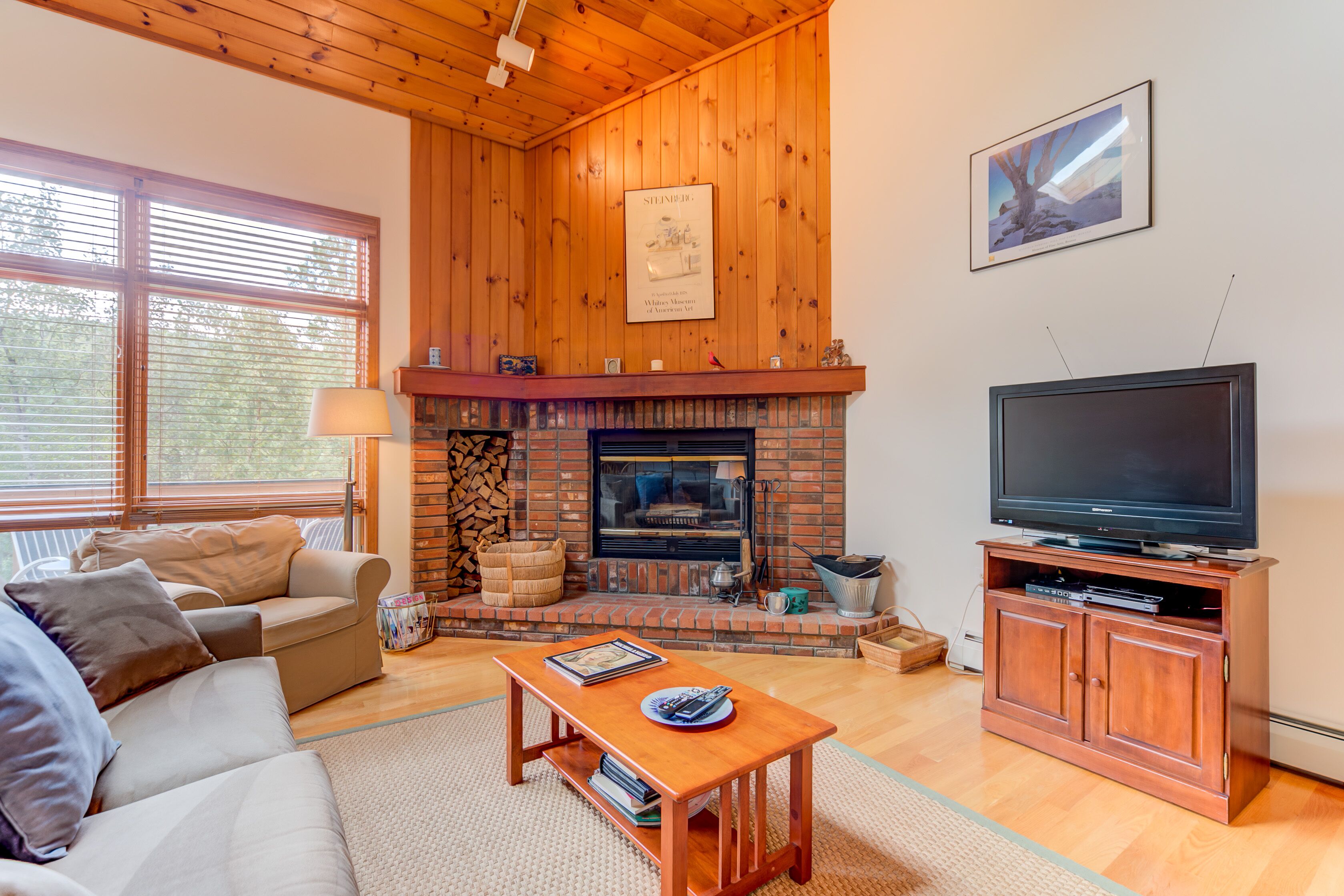 Mt Washington Place 4 bedroom, 3.5 bath home ready for all your vacation needs