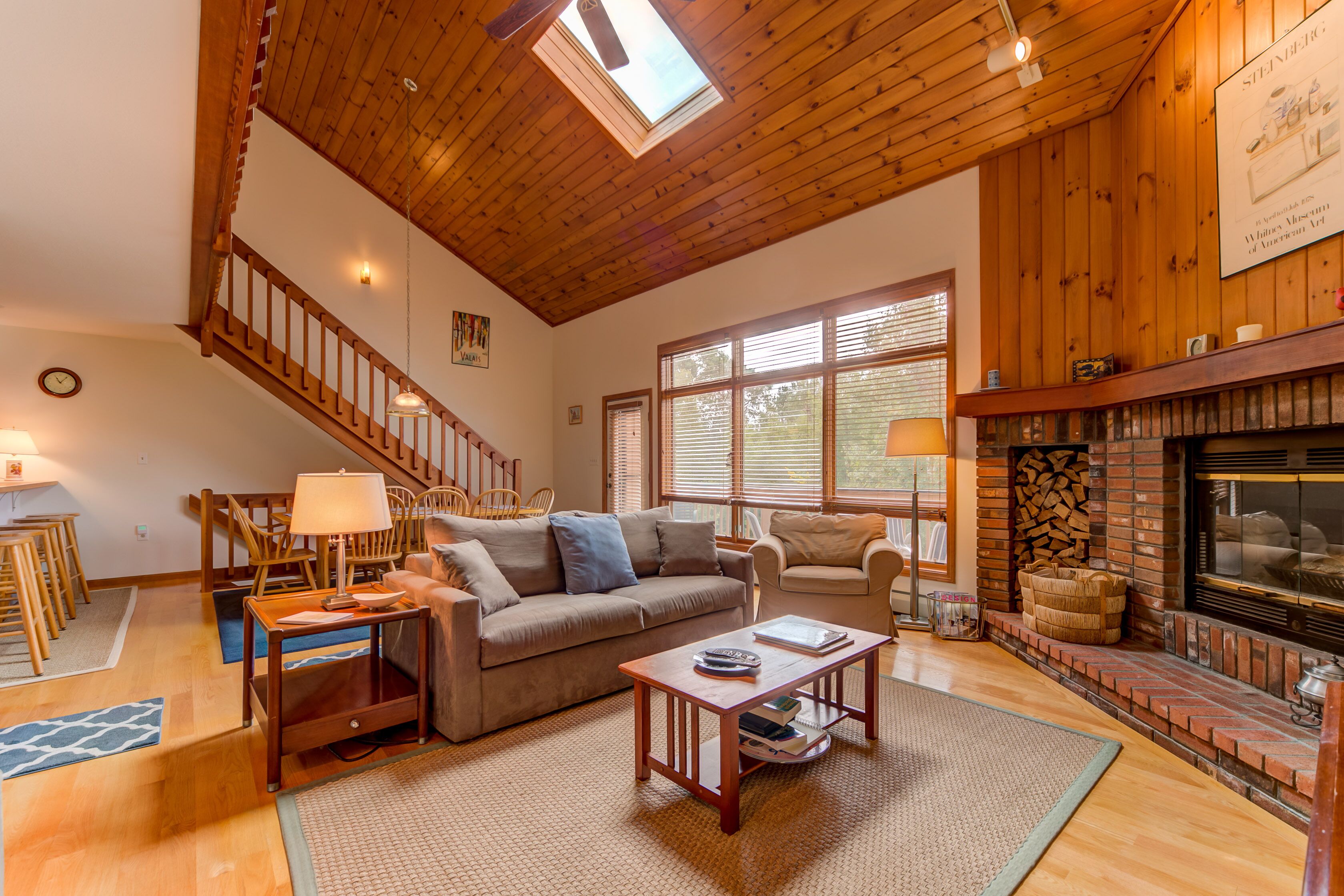 Mt Washington Place 4 bedroom, 3.5 bath home ready for all your vacation needs