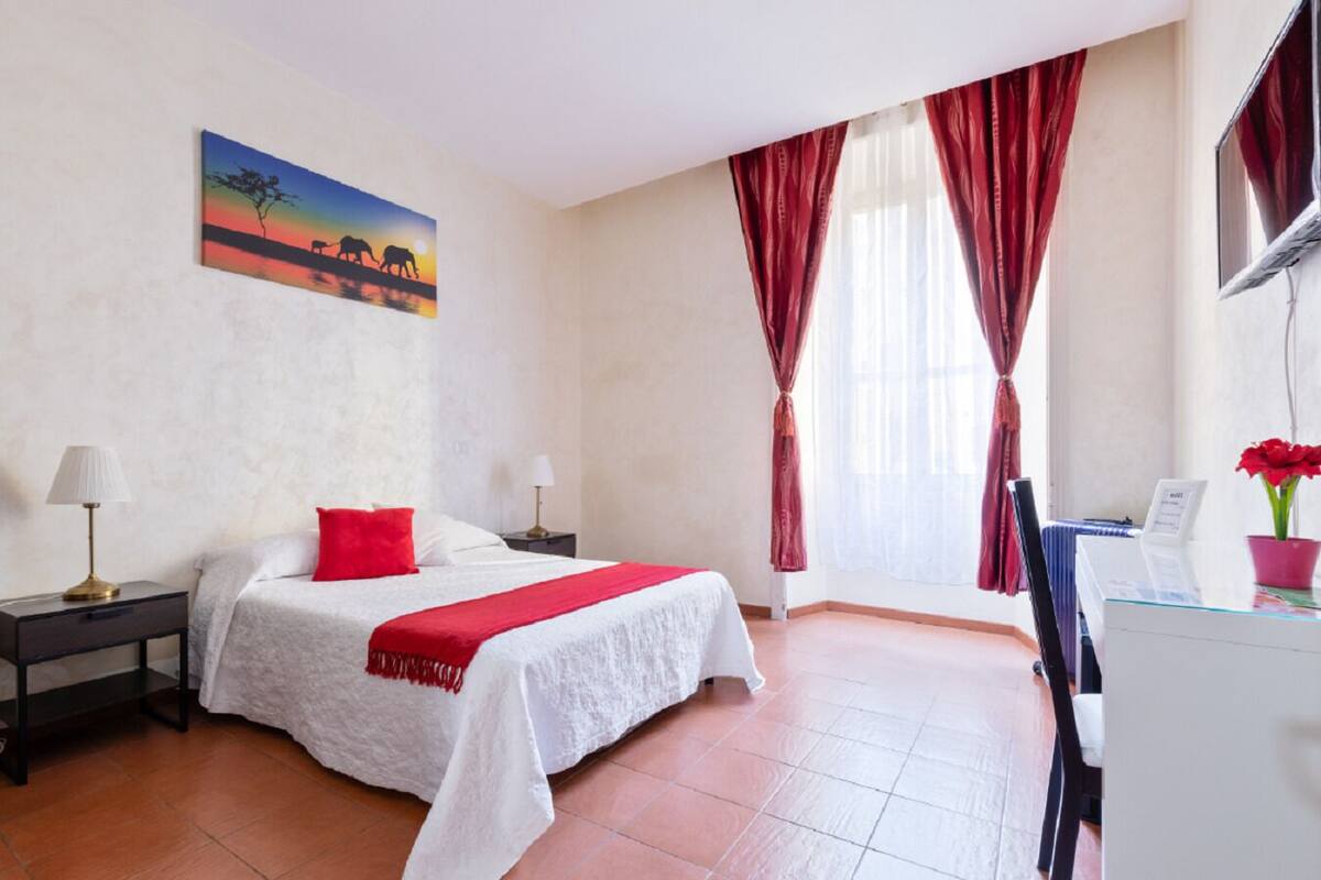 Quarto casal | Escrivaninha, quartos à prova de som, Wi-Fi de cortesia, roupa de cama