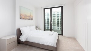 Two- Bedroom Apartment | 2 bedrooms, free WiFi - Amazing Apart. -City Airport and Excel 3 (London)