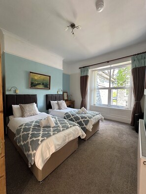House, 6 Bedrooms | Premium bedding, individually decorated, individually furnished - Tyn Y Fron Country House (Betws-Y-Coed)