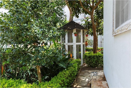 Villa, 1 Bedroom | Garden view