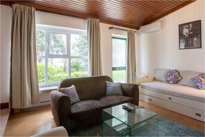 Villa, 1 Bedroom | Living room