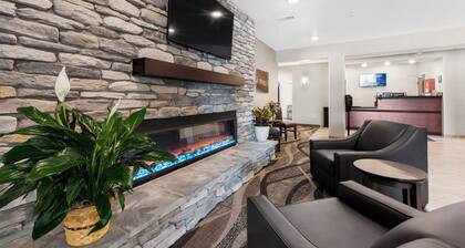 Cobblestone Hotel & Suites - Urbana