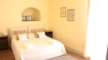 1 camera, culla da viaggio, Wi-Fi, lenzuola