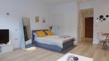 1 bedroom, iron/ironing board, WiFi, bed sheets