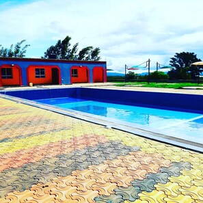 Outdoor pool - Jaza Naivasha Resort (Naivasha)