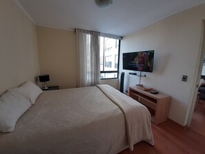 1 chambre, fer et planche Ă repasser, Wi-Fi, draps fournis