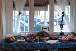 Gratis frukostbuffé varje dag