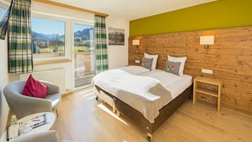 Deluxe Double Room | Desk, soundproofing, free WiFi, bed sheets