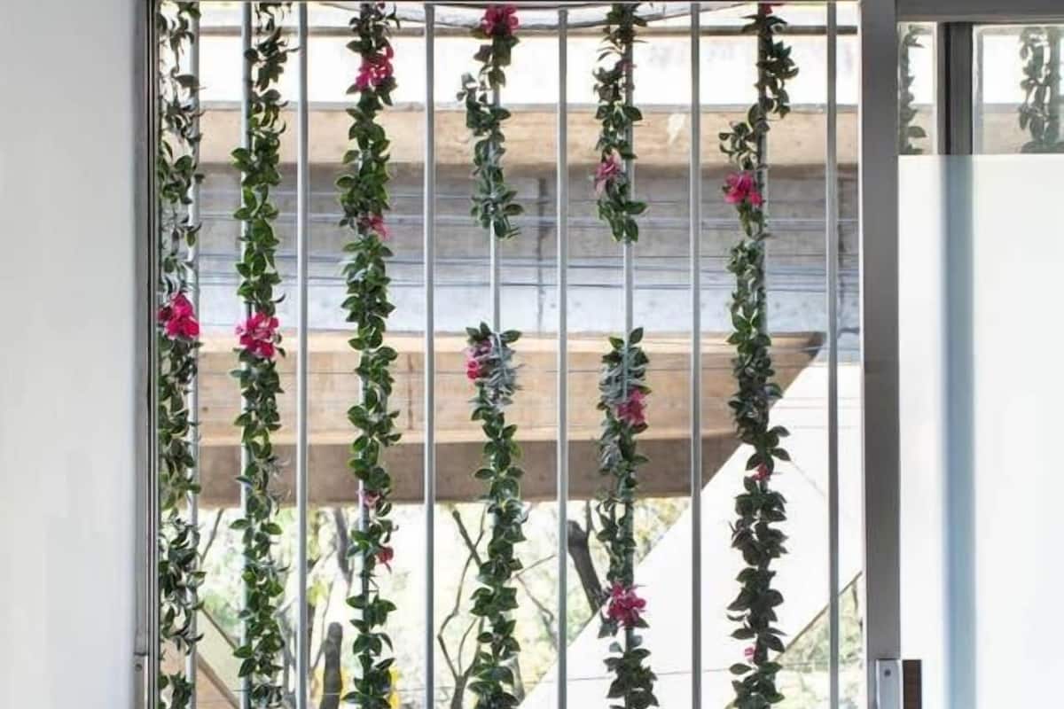 Decoración personalizada, tabla de planchar con plancha y wifi gratis