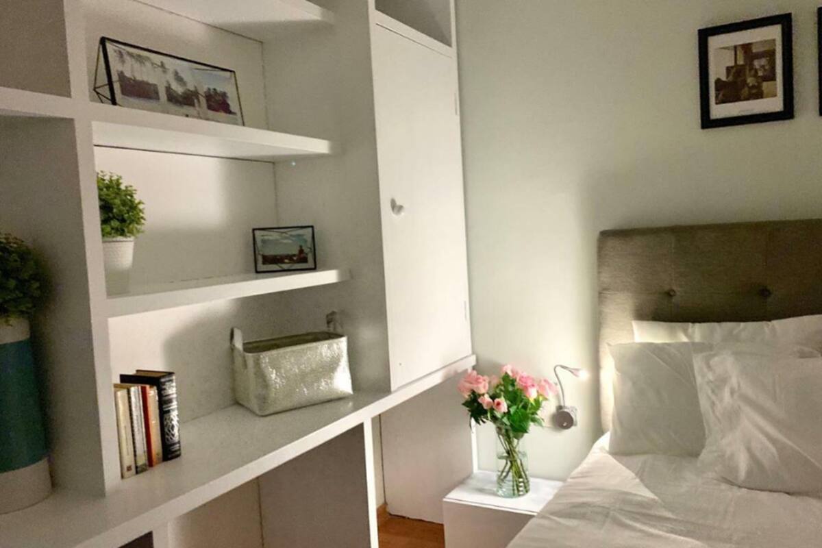 Iron/ironing board, WiFi (free), individually decorated, bed sheets