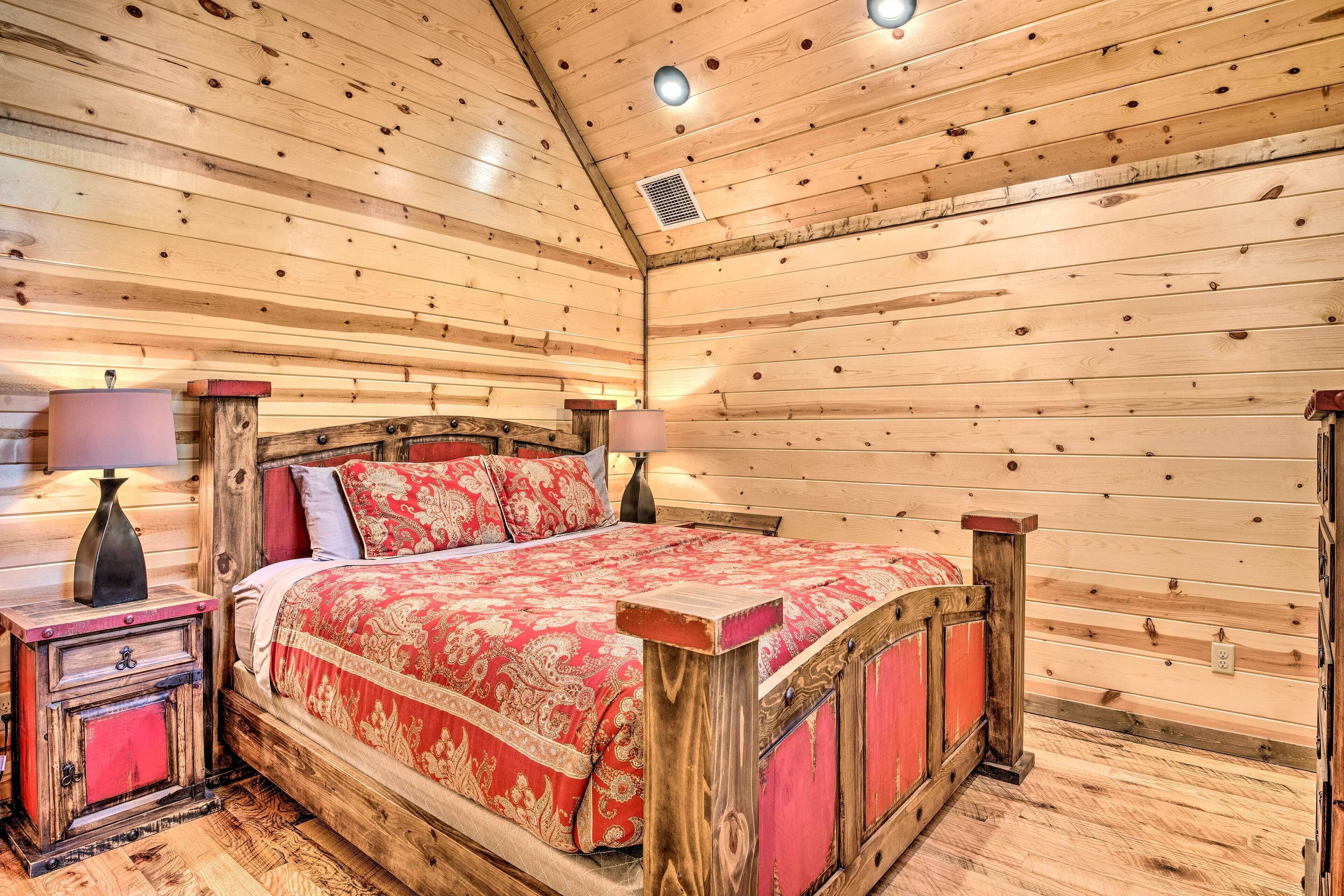 Lux Cabin w/Hot Tub 13mins to Broken Bow Lake