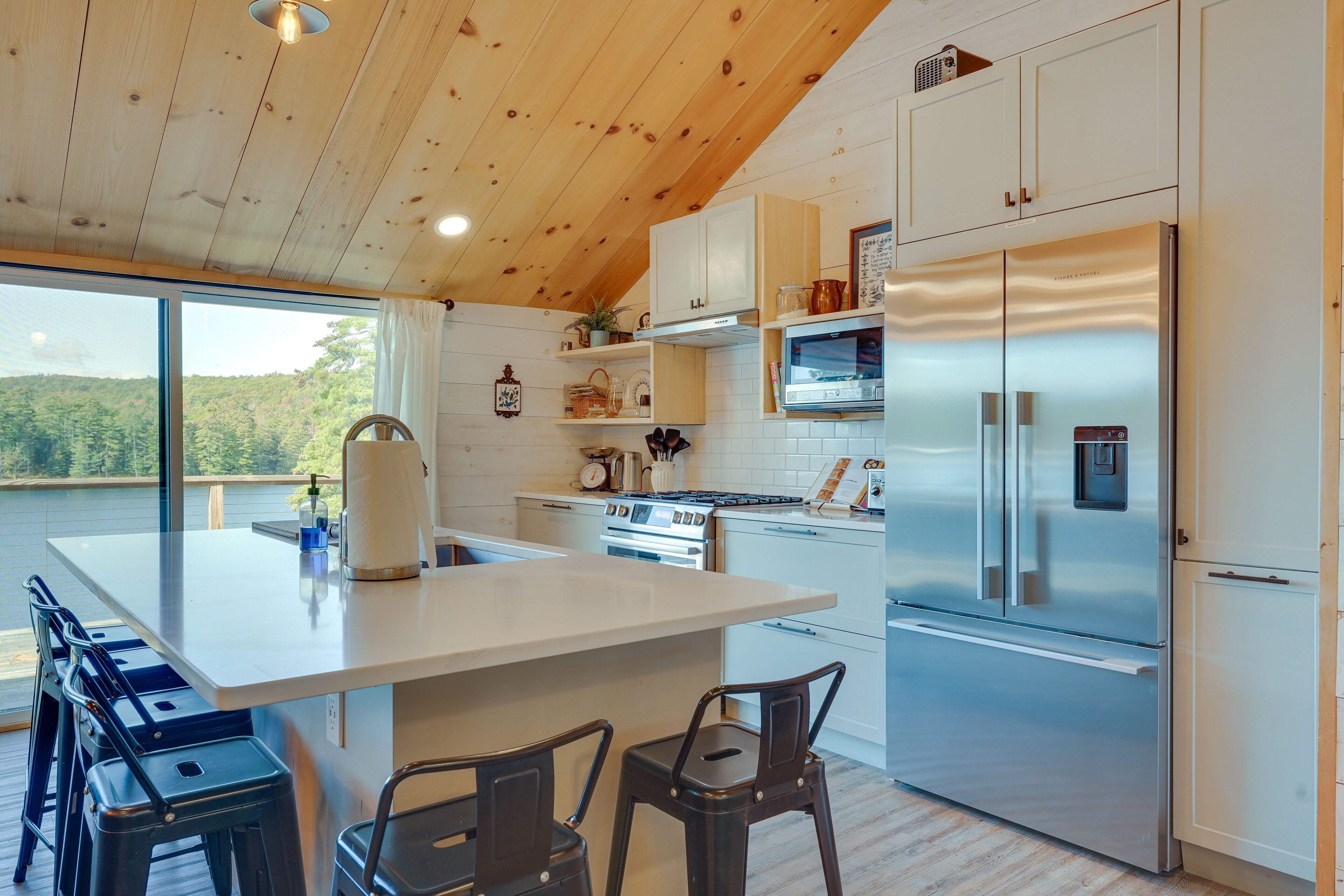 Orwell Cabin on Sunrise Lake w/ Private Dock & BBQ