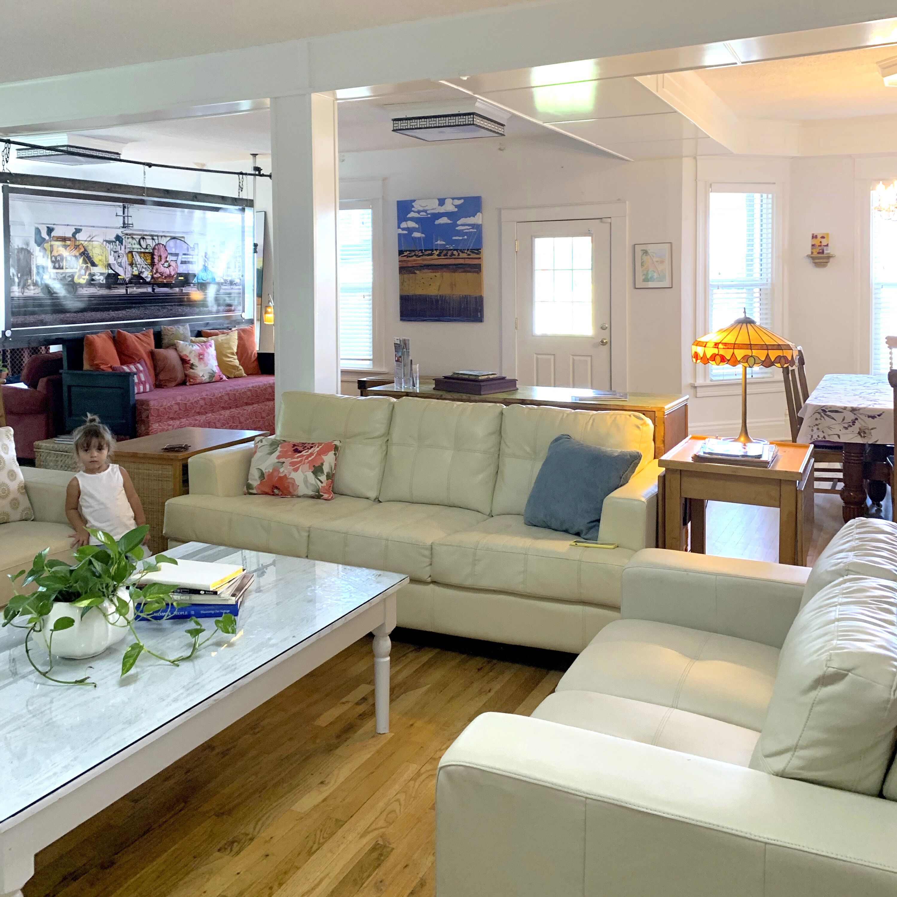 Charming, Spacious First Floor of Charming 1903 Home in Downtown Nampa