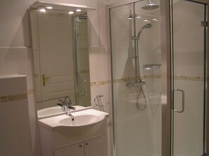 Savon, papier toilette