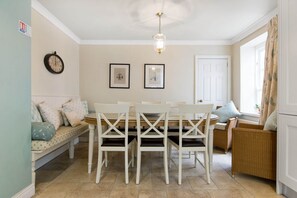 Dining -  5 STAR HISTORIC  REFURBISHED OLD RECTORY (Newtownabbey)