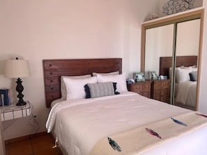 4 bedrooms, free WiFi, bed sheets