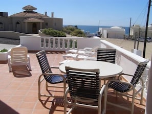 Outdoor dining - 4 Bed 3 Bath Vistas del Mar By FMI Rentals (Puerto Peñasco Centro)