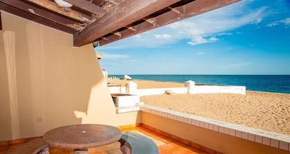 Felicidad 2 Bed 2 Bath by FMI Rentals