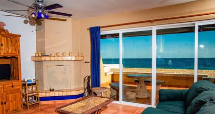 Felicidad 2 Bed 2 Bath by FMI Rentals