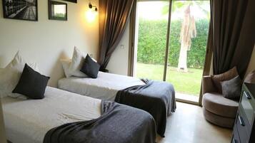 3 quartos, cofres nos quartos, ferros/tĂĄbuas de passar roupa