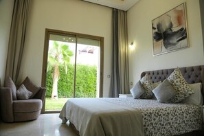 3 slaapkamers, een kluis op de kamer, een strijkplank/strijkijzer